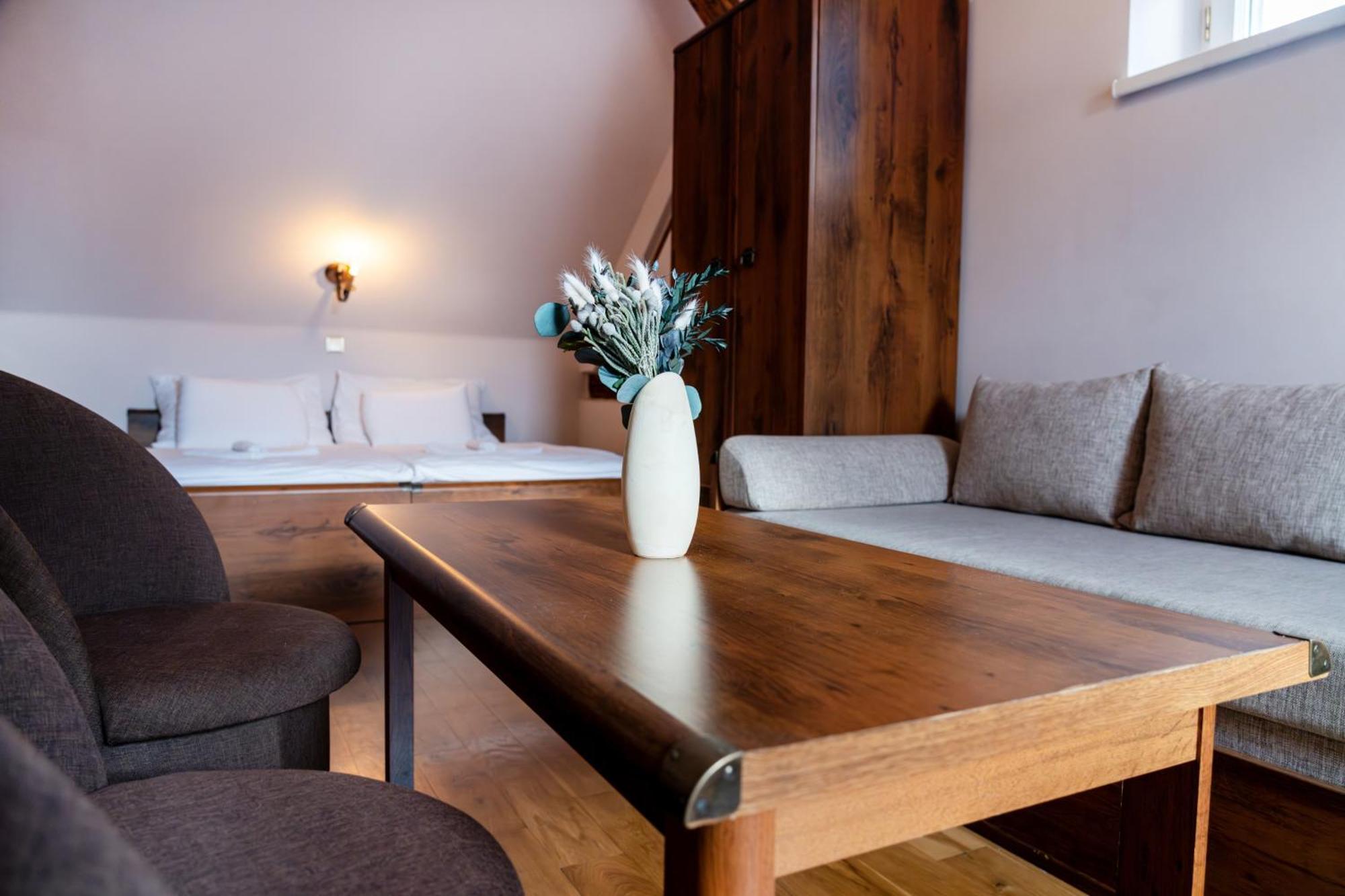 Villa Emausy Luhacovice Ngoại thất bức ảnh